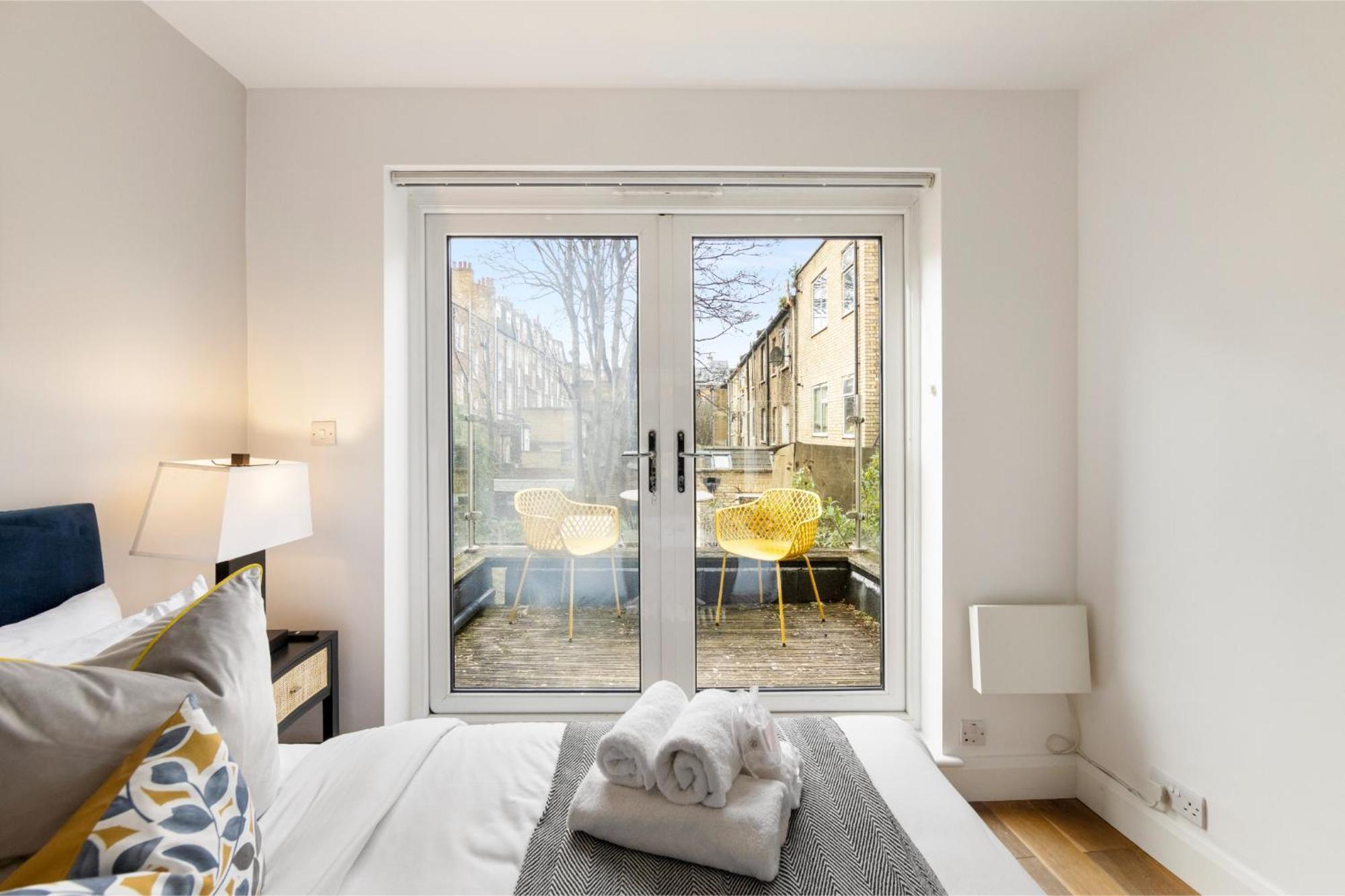 Tranquil Flat With Outdoor Space - Prime Location! Appartement *