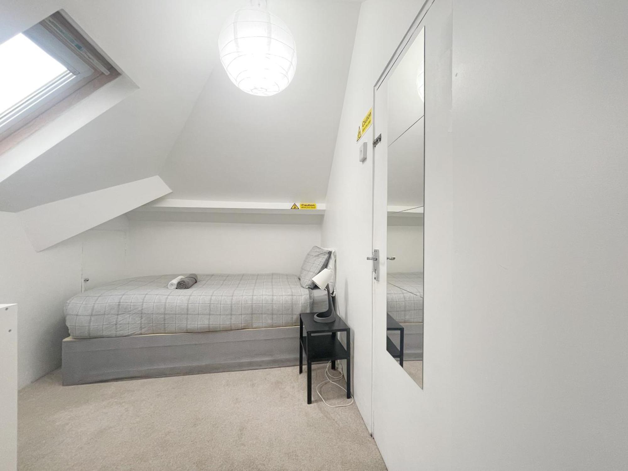 Homestay Large Cosy 15min From *