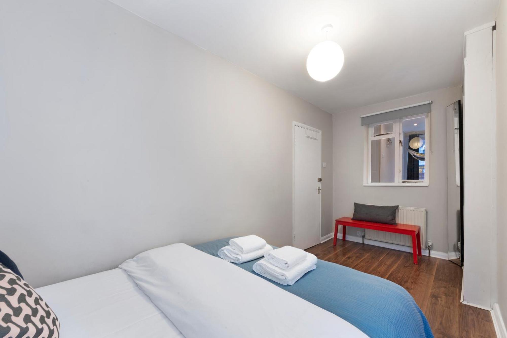 Appartement Flat 1 - 2 Bedrooms And Private Terrace Londen