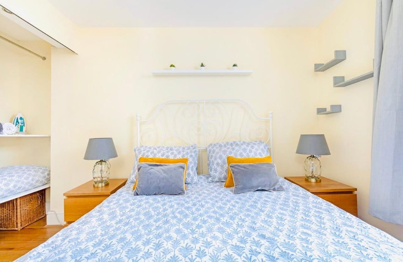 Apartamento Charming Apartment, Sleeps 4- 15 Mins To