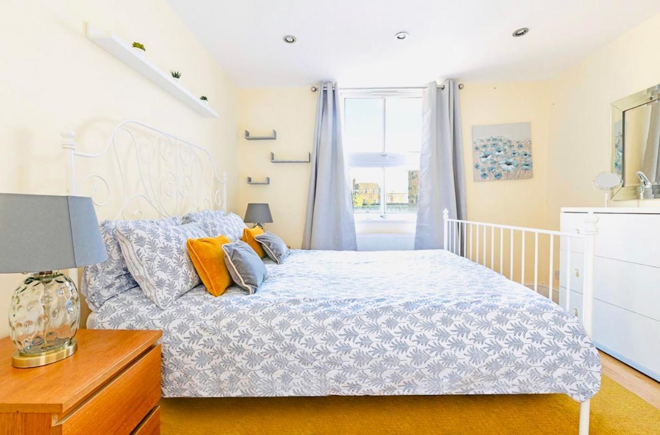 Apartamento Charming Apartment, Sleeps 4- 15 Mins To