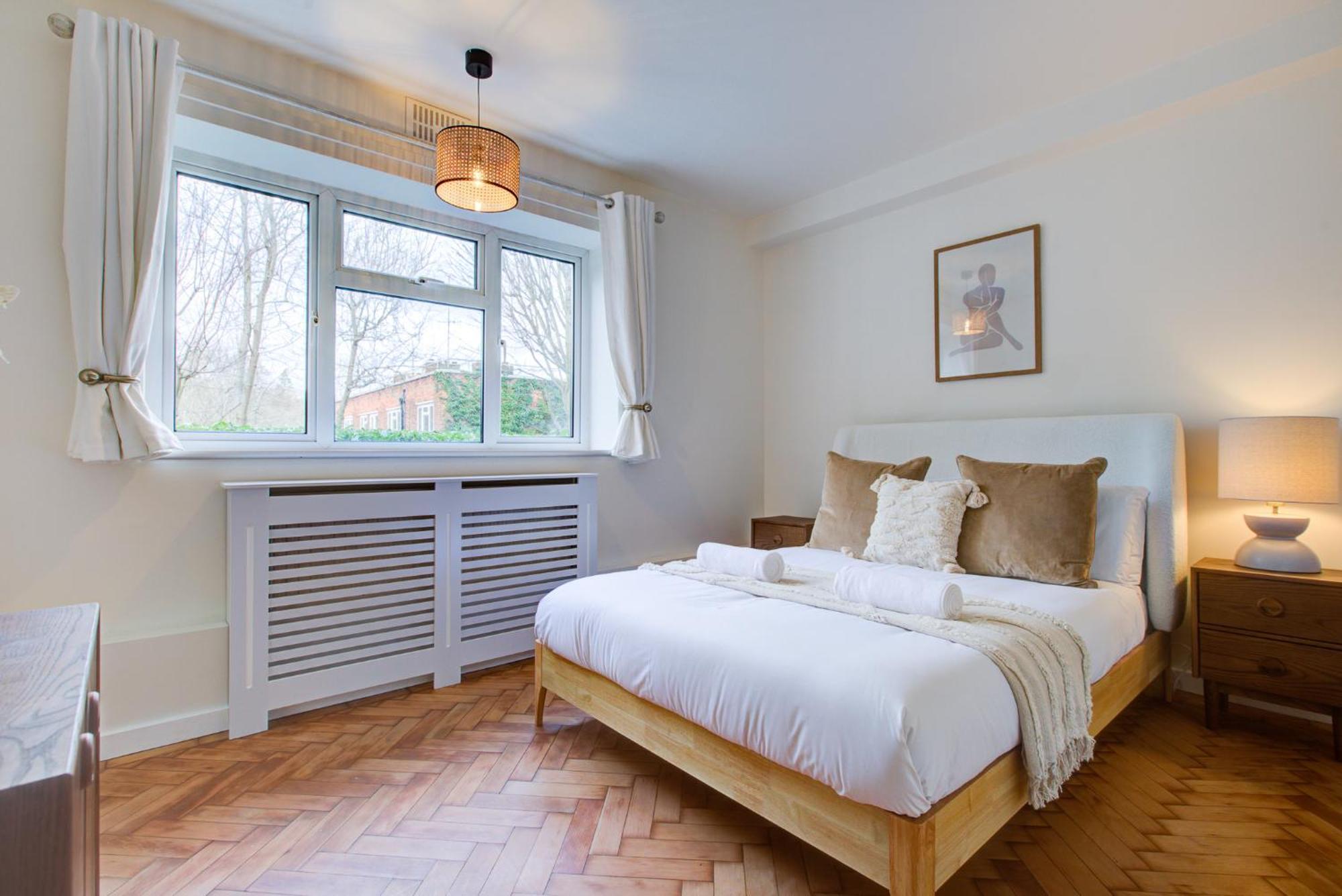 Artsy Serviced - Highgate *
