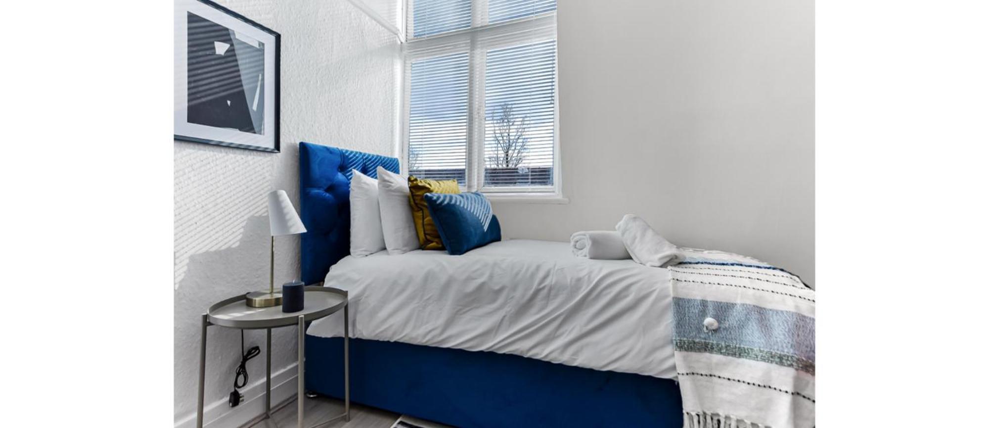 Stylish Living: 3-bd Close To Everything! Appartement *