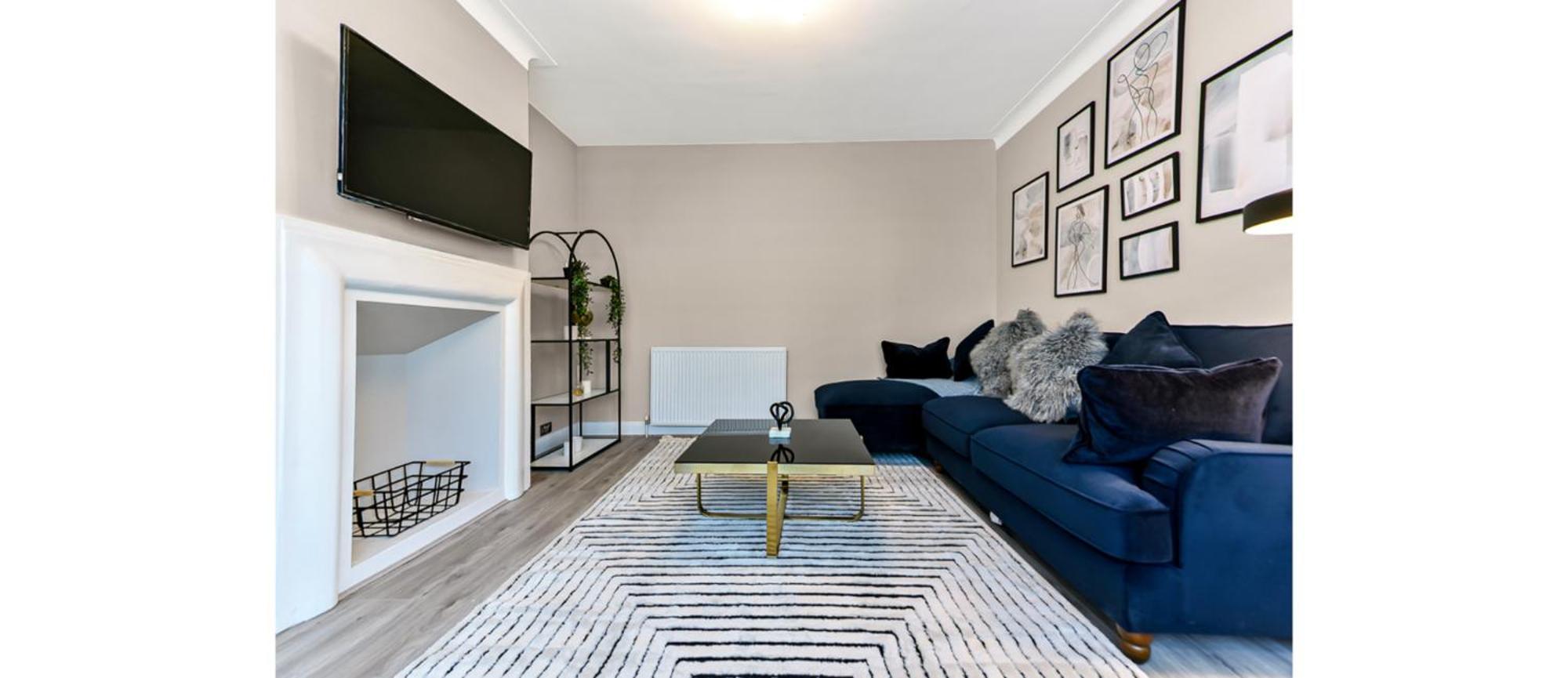 Serene, Stylish, Spacious Brand New For 2023! Londen