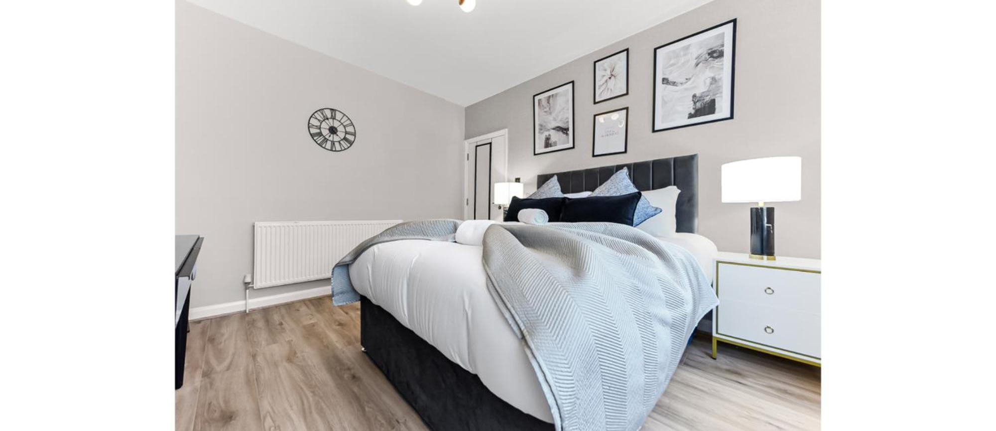 Serene, Stylish, Spacious Brand New For 2023! * Londen