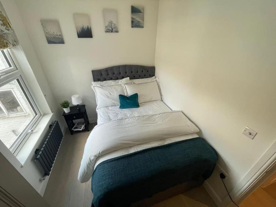 In Greater 2 Bedroom Apartment