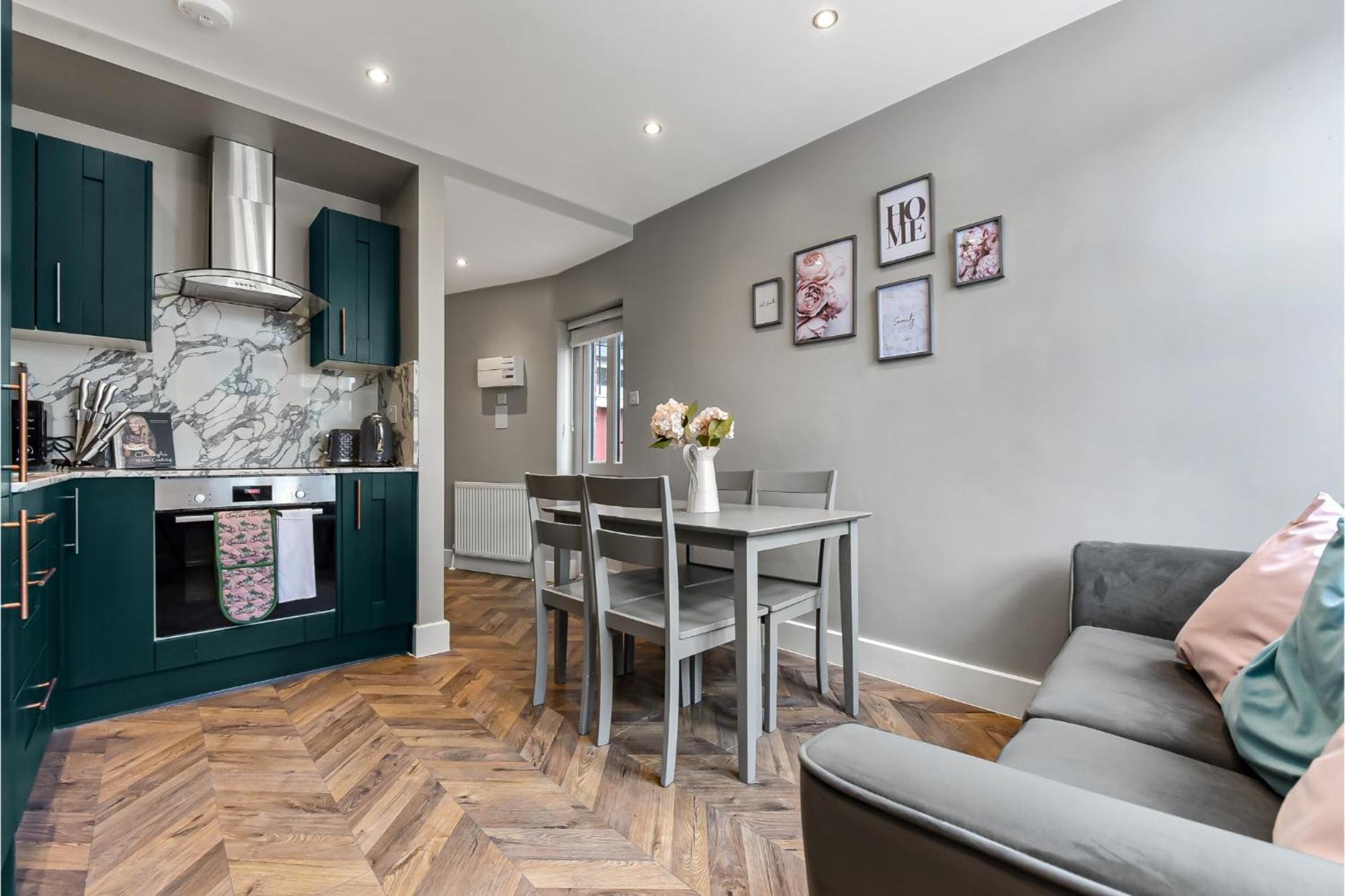 Lovely 2 Bedroom With Grill * Londres