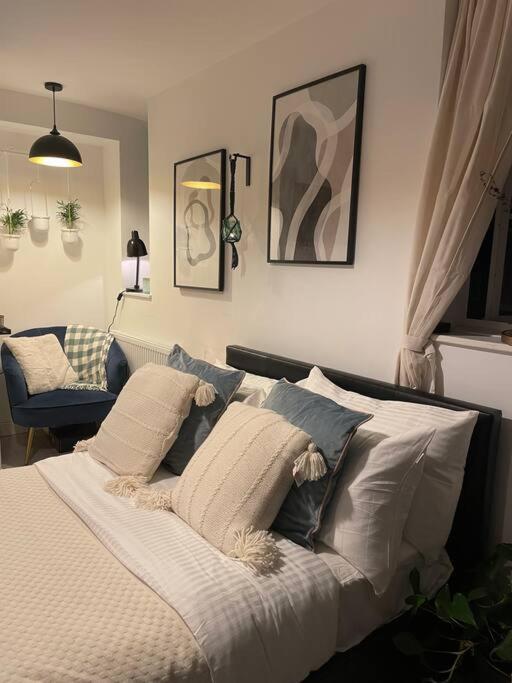 Stylish Putney Village Flat Apartment