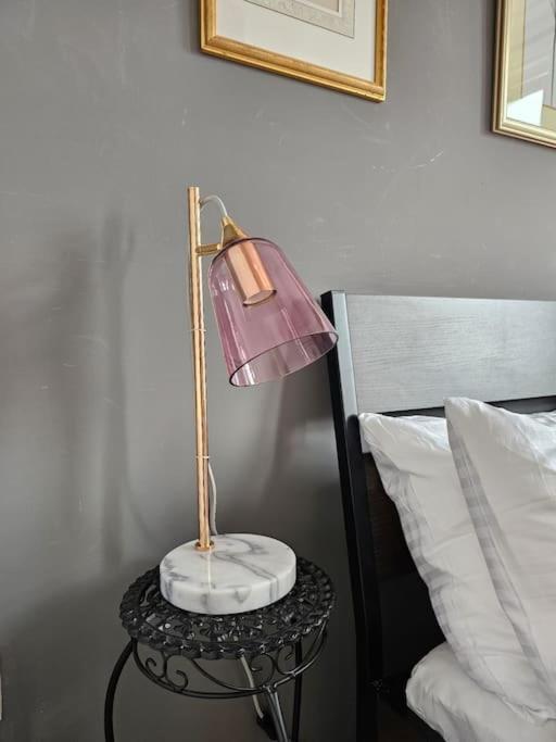 Cosy And Quiet One Bedroom Thames Flat Apartamento Londres