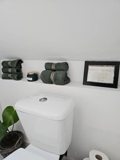 Cosy And Quiet One Bedroom Thames Flat Apartamento *