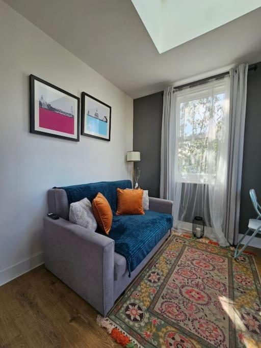 Cosy And Quiet One Bedroom Thames Flat * Londres