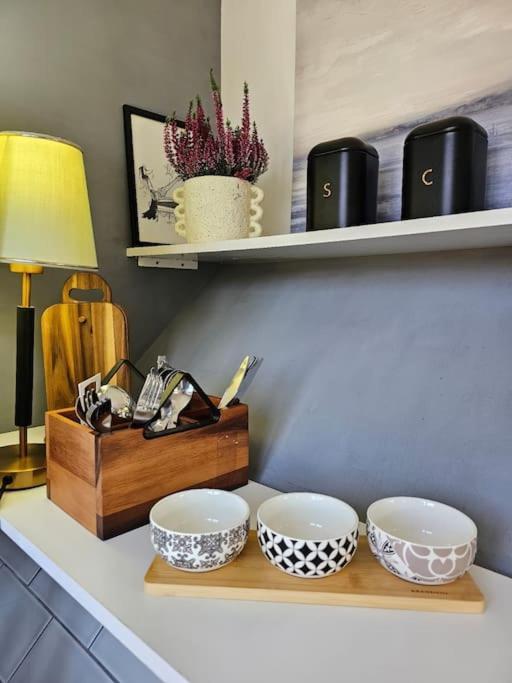 Cosy And Quiet One Bedroom Thames Flat Apartamento Londres