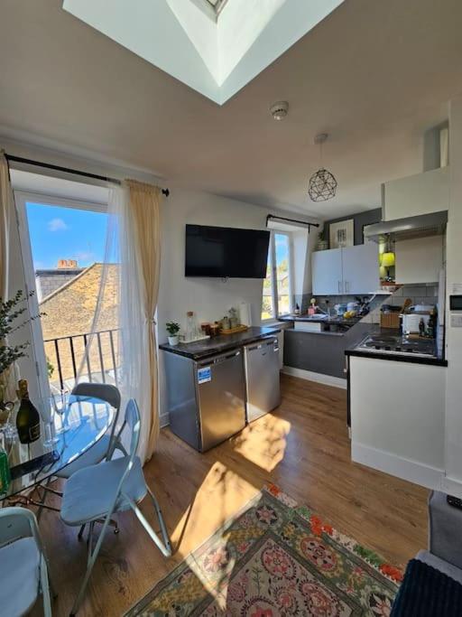 Cosy And Quiet One Bedroom Thames Flat Apartamento