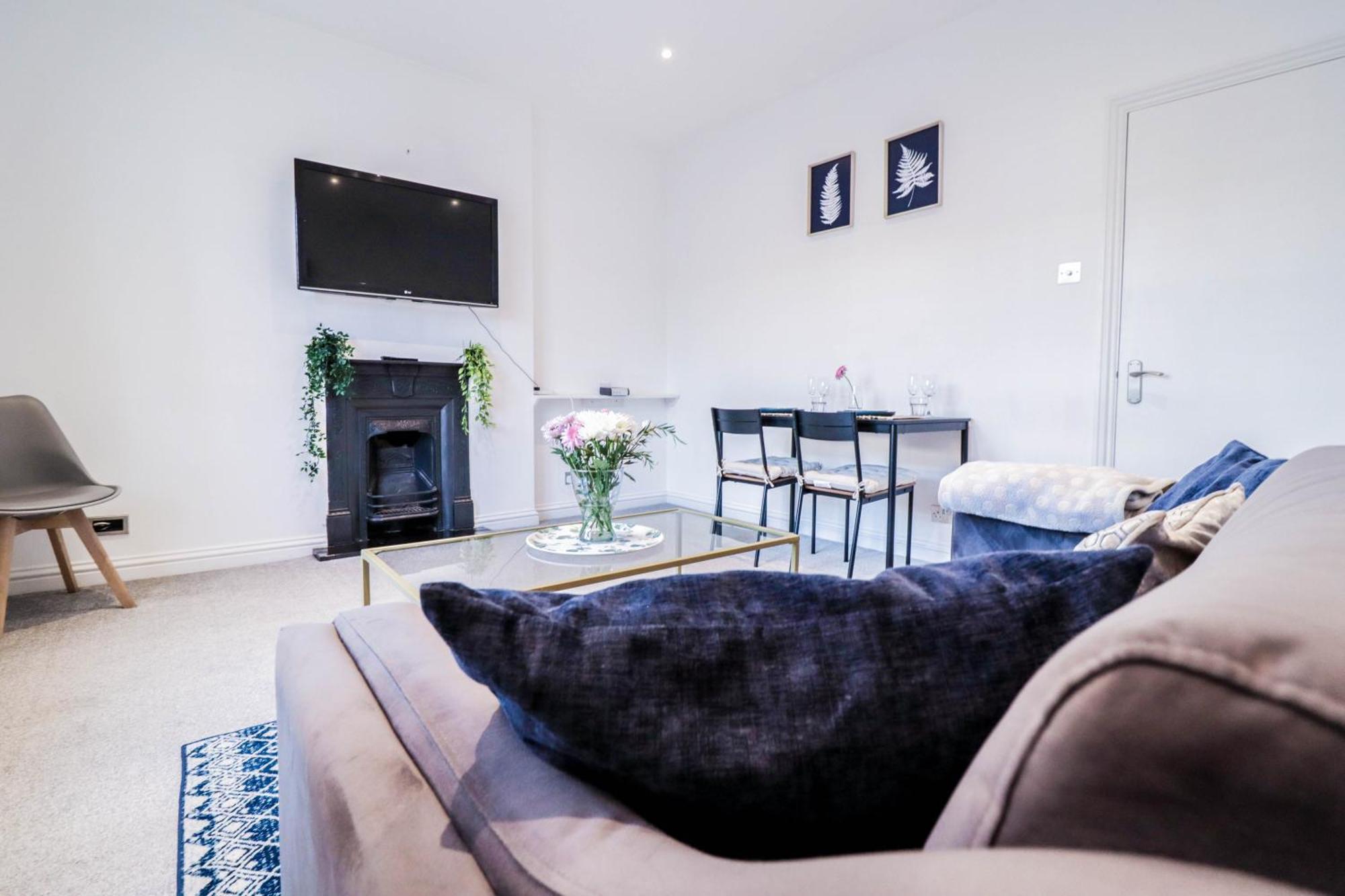 Stylish 1 Bedroom In Appartement Londres