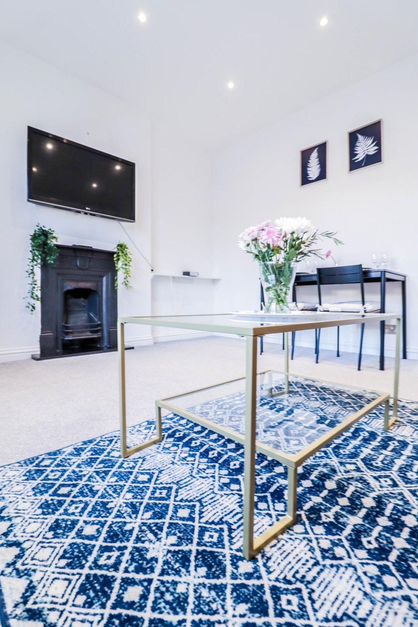 Apartment Stylish 1 Bedroom In