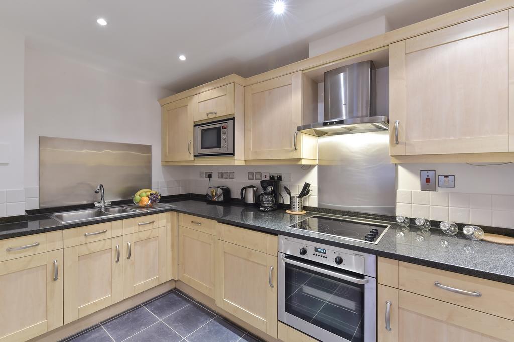 Appartement Beautiful 4-bedroom Flat In Bridge/borough! *