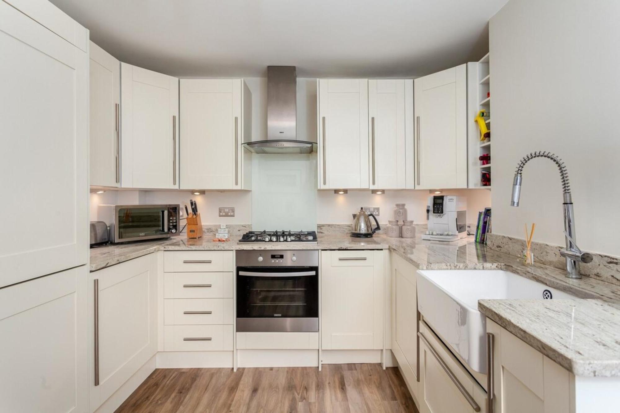 Chic 3bd Maisonette Wroof Terrace - Wandsworth! Appartement *