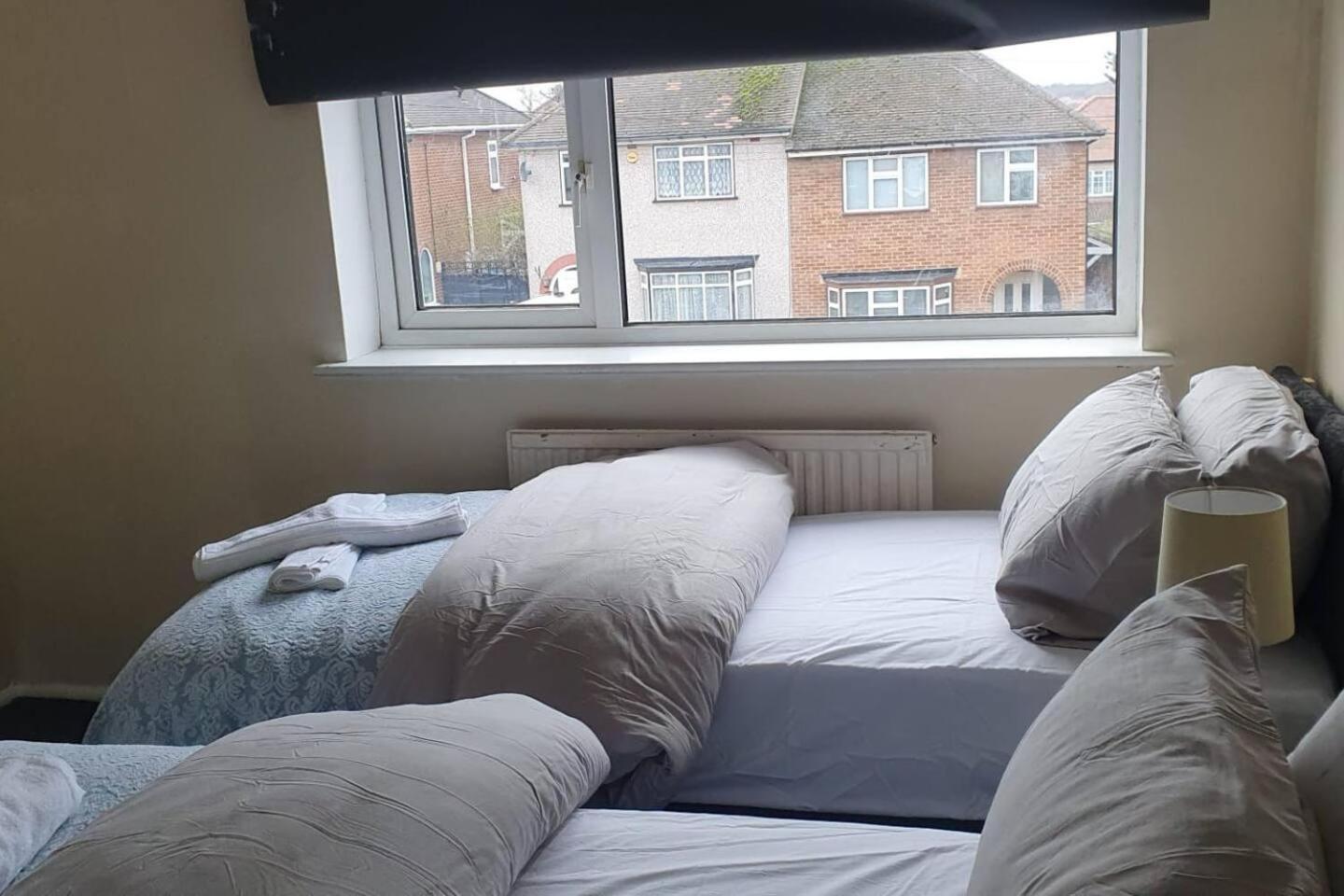 Lovely Contractor Family House * Londres