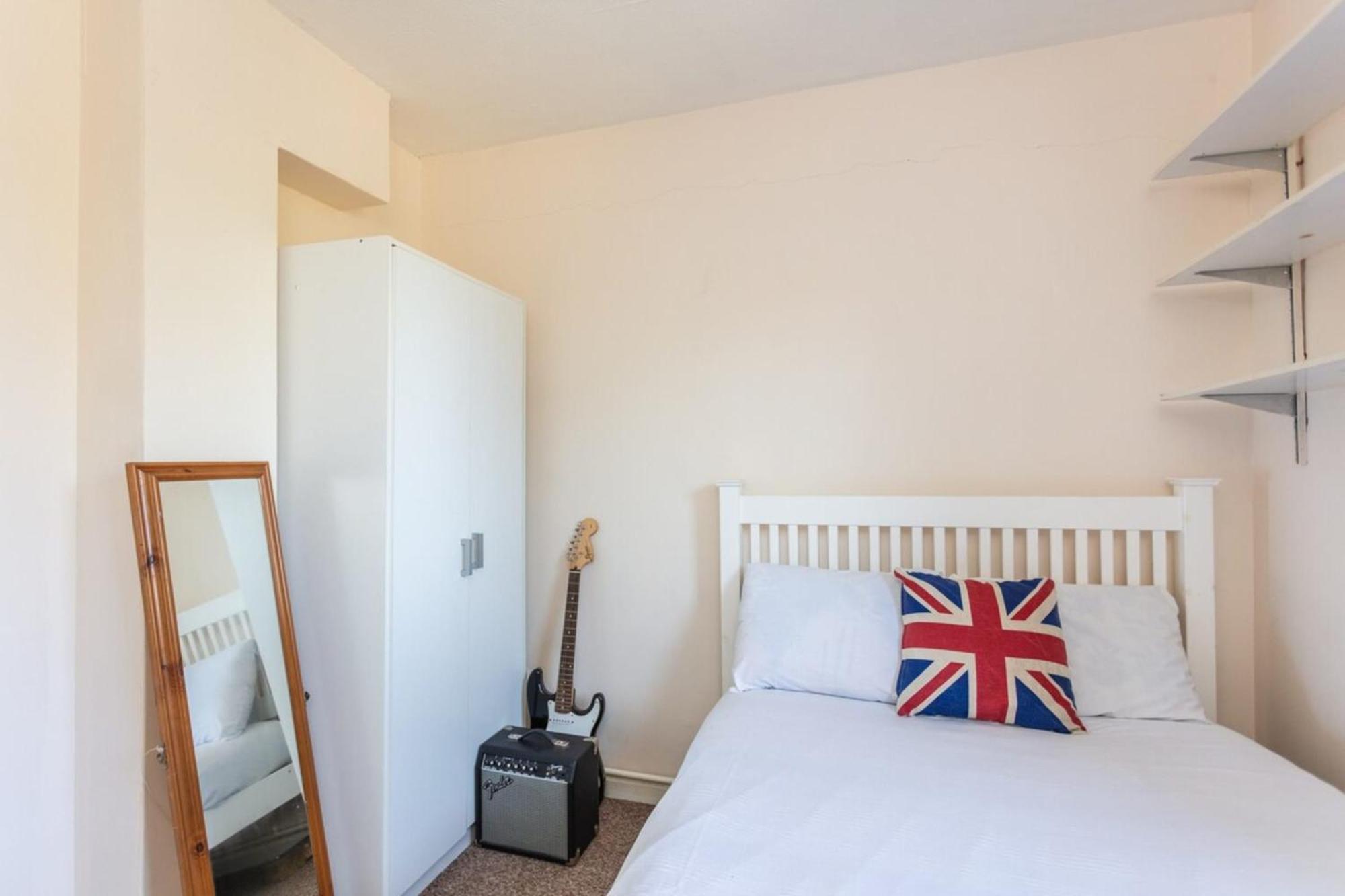 Hébergement de vacances Spacious 2bd House Wprivate Garden - Kennington!