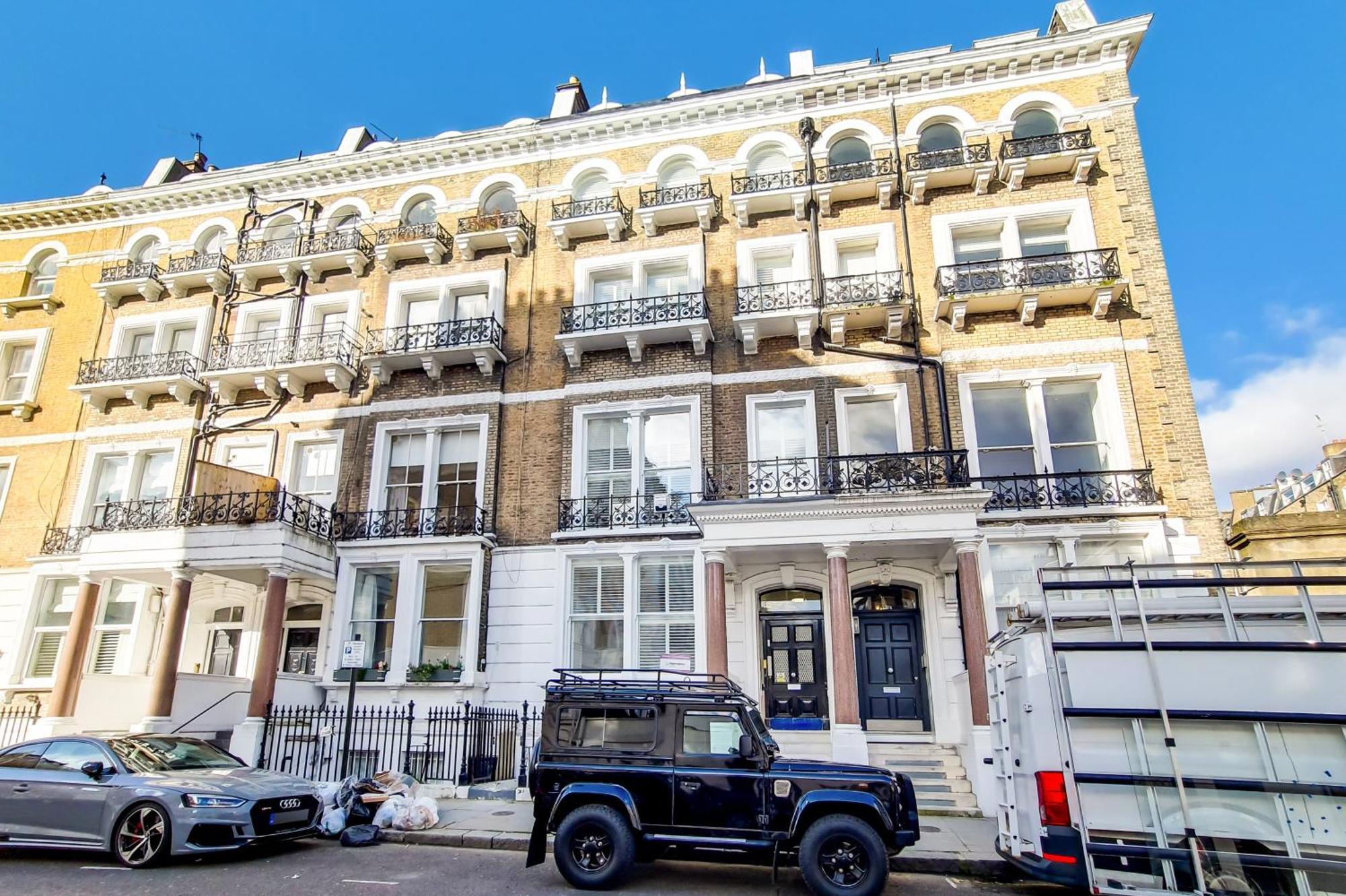 Kensington Apartment