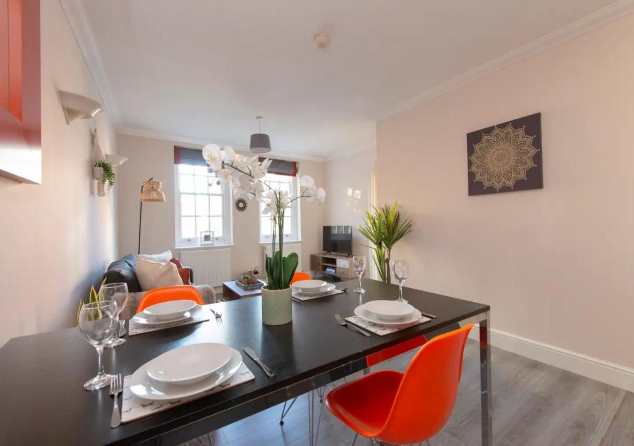 Welcoming And Radiant - One Bedroom In The Heart Of South Appartement Londen