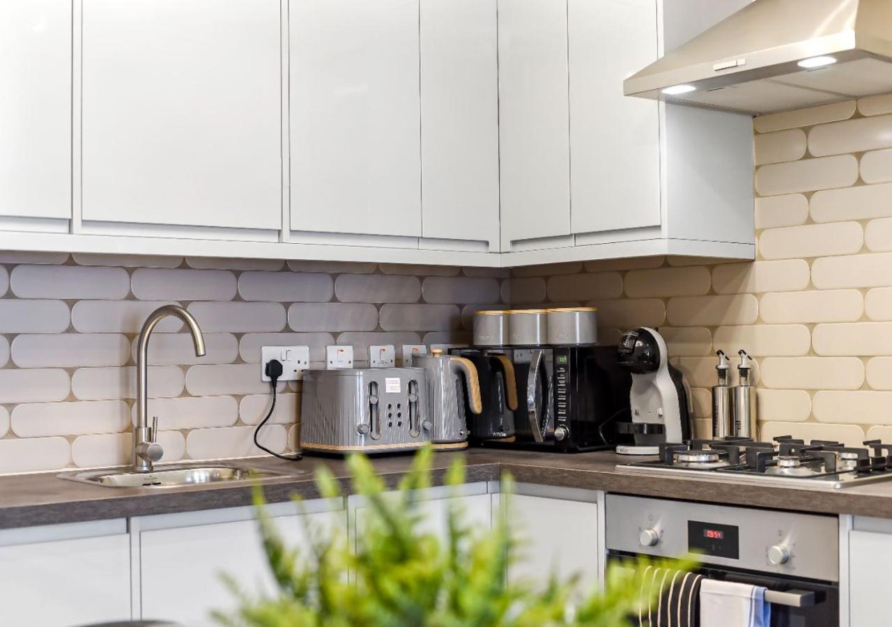 Charm: Stylish & Comfy 2br Flat In Londres