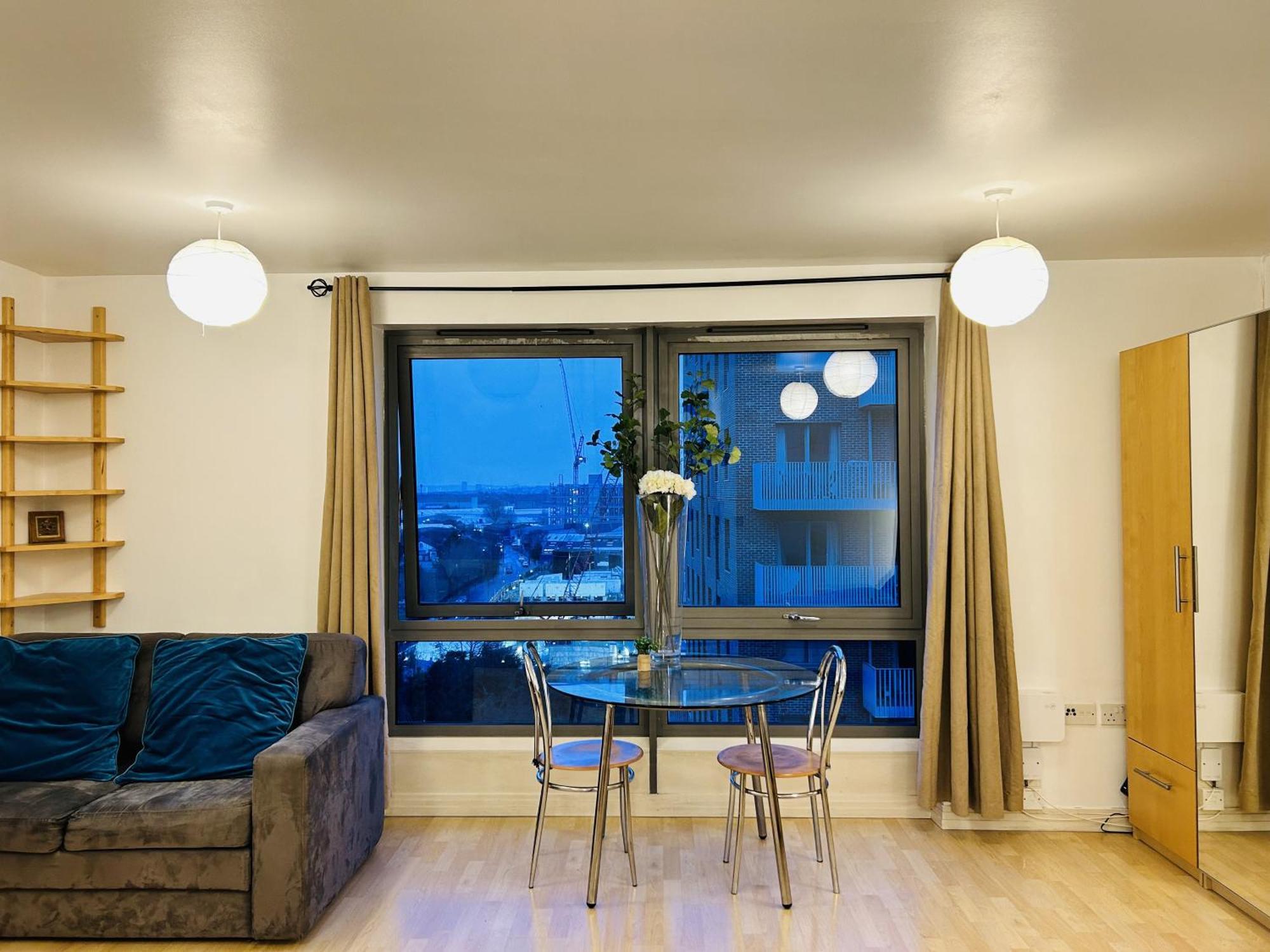 Apartamento Urban Haven 10 Minutes To *