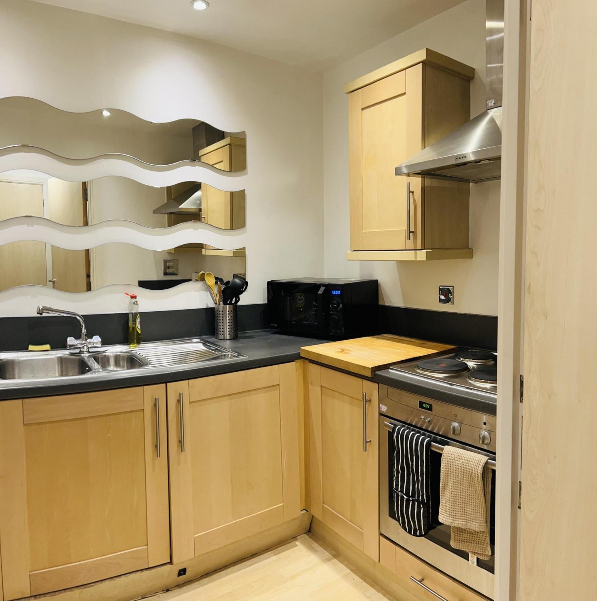 Urban Haven 10 Minutes To Apartment