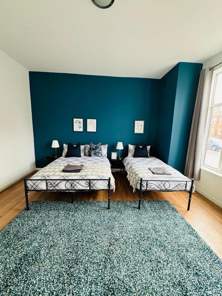Jubilee 15 Minutes Homestay London