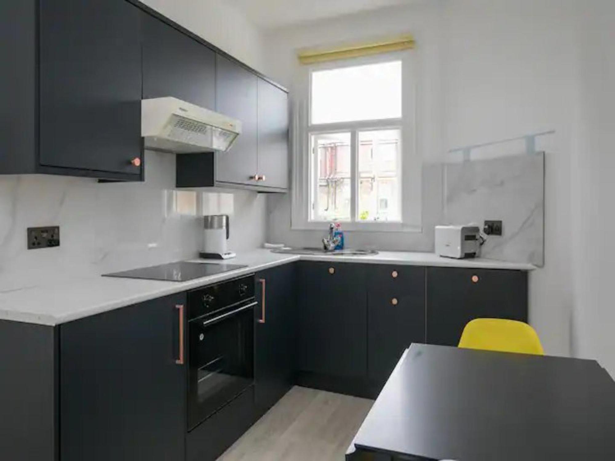 Cosy West Flat Discover & Live Pass The Keys Appartement *