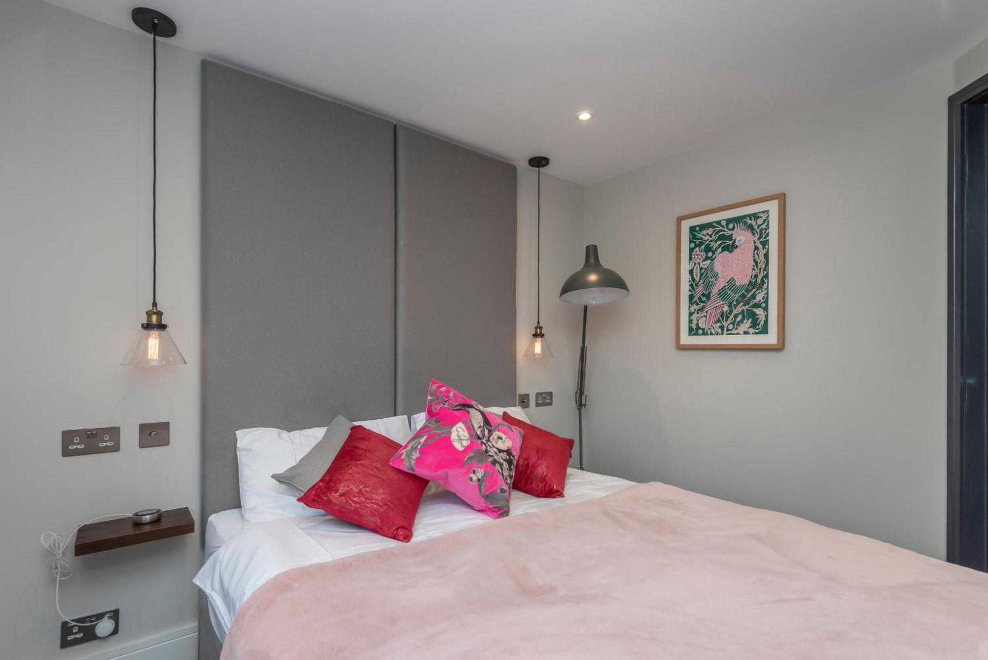 Luxury Georgian House In Marylebone: Modern 1-bed Retreat Apartment