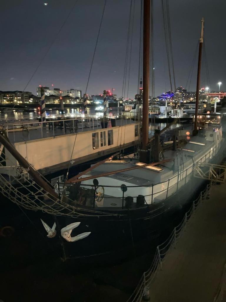Bateau-hôtel Ahoy *