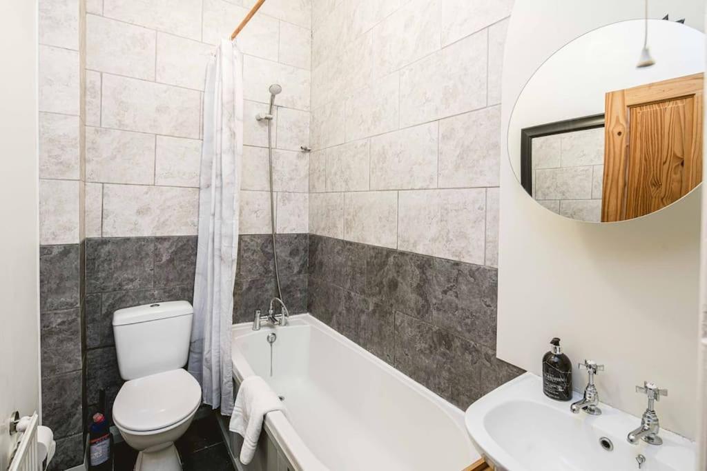 Super Stylish 1bd Flat With Garden In Leytonstone Apartamento