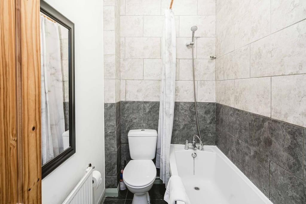 Super Stylish 1bd Flat With Garden In Leytonstone * Londres