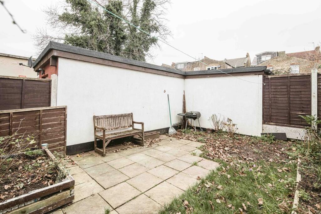 Apartamento Super Stylish 1bd Flat With Garden In Leytonstone *