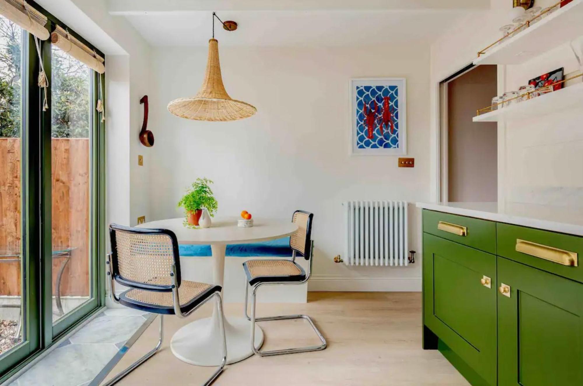 Spring Cosy 2-bed With Free Parking *