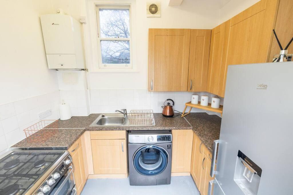 The Chelsea - 2 Bed Haven Apartment *