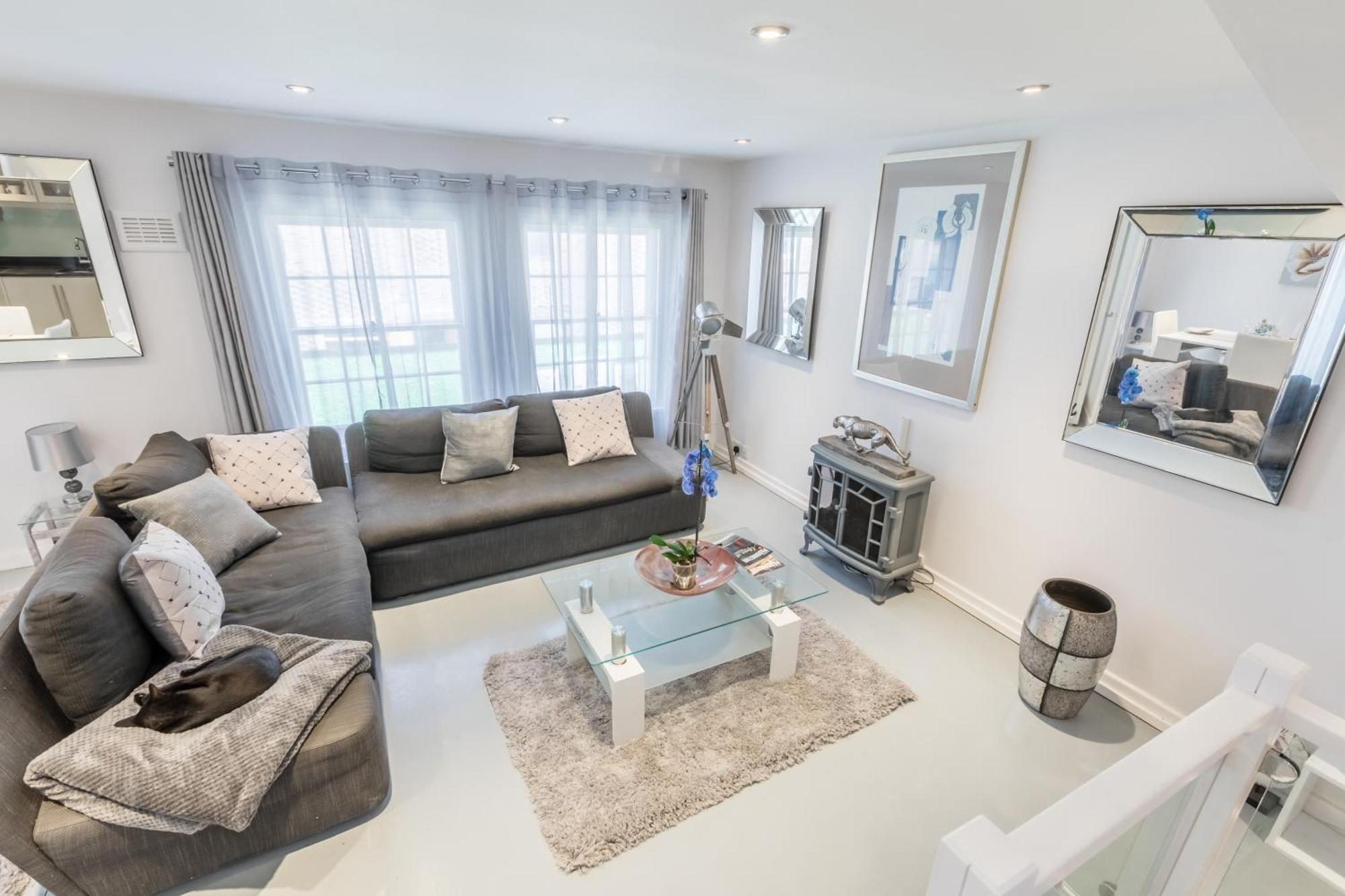 Сasa de vacaciones Comfortable 4 Bed Mews Town House Near Hyde Park