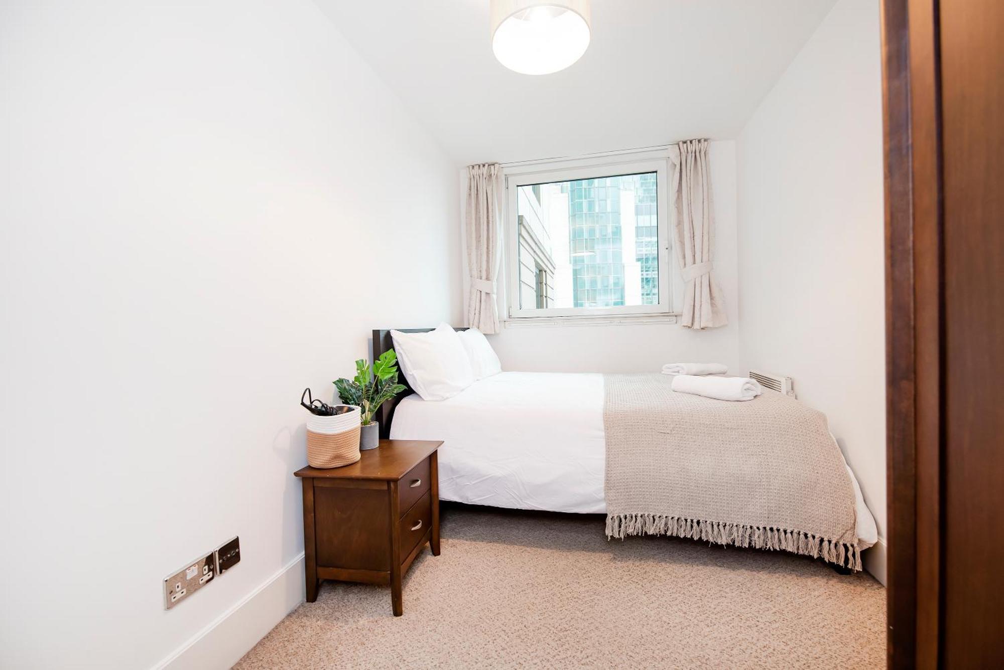 2 Bed 2 Bath Close To Big Ben * London