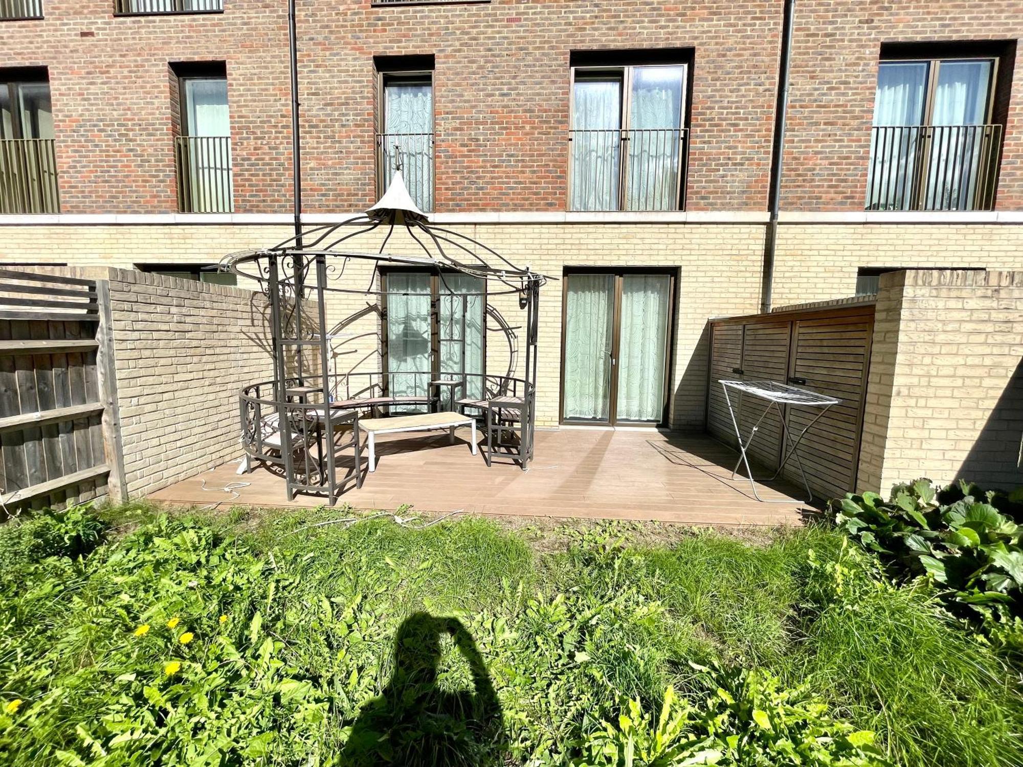 Stratford Luxury House, 5 Minutes Walk Station, Westfield, 3 Bedrooms 3 Bathrooms, Reception, Garden, Parking Appartement *
