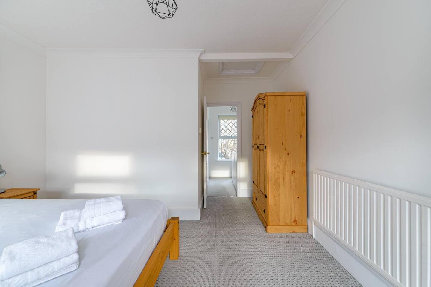 Hébergement de vacances Pass The Keys Modern Simplicity 10mins From Westfield, Stratford *