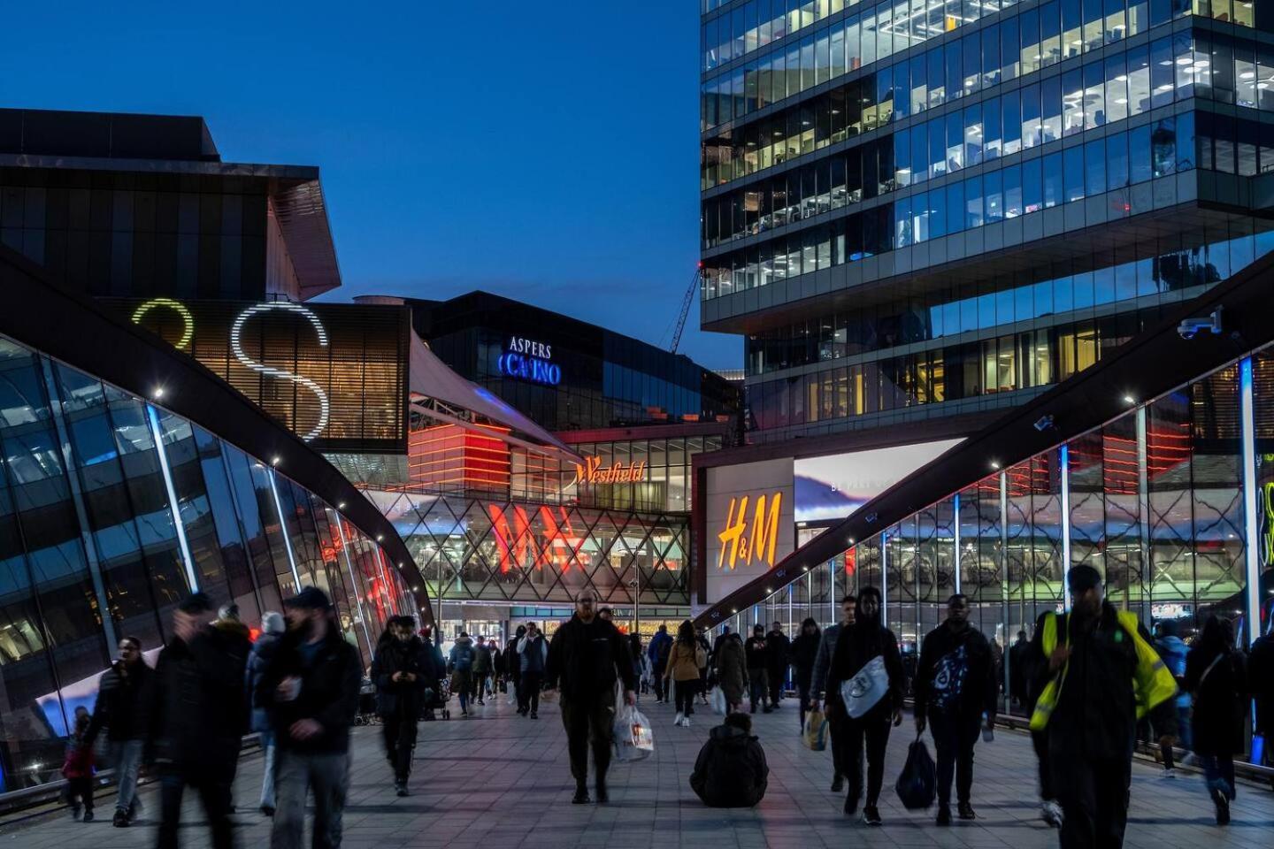 Pass The Keys Modern Simplicity 10mins From Westfield, Stratford * Londres