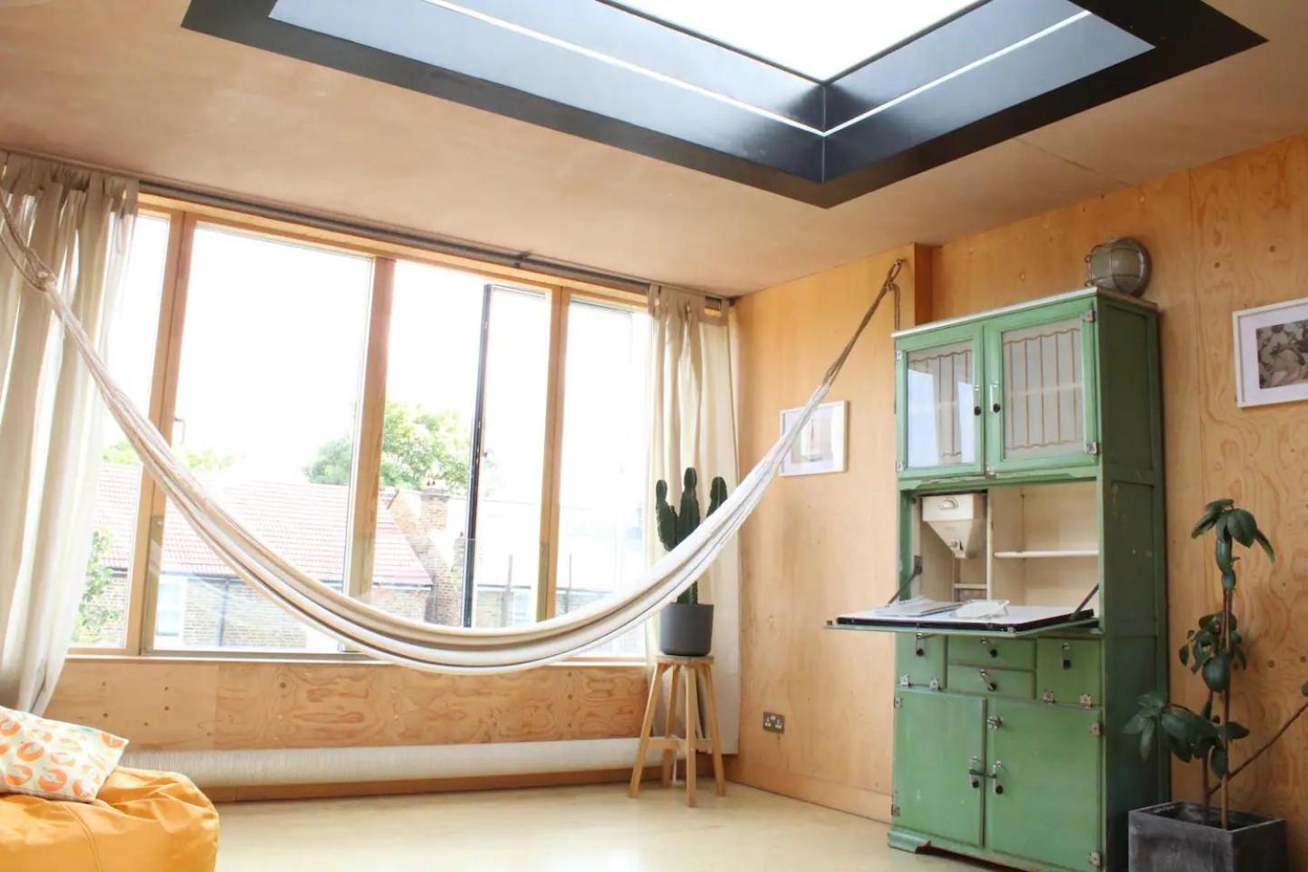 Stunning Loft In Brixton, Pensión Londres