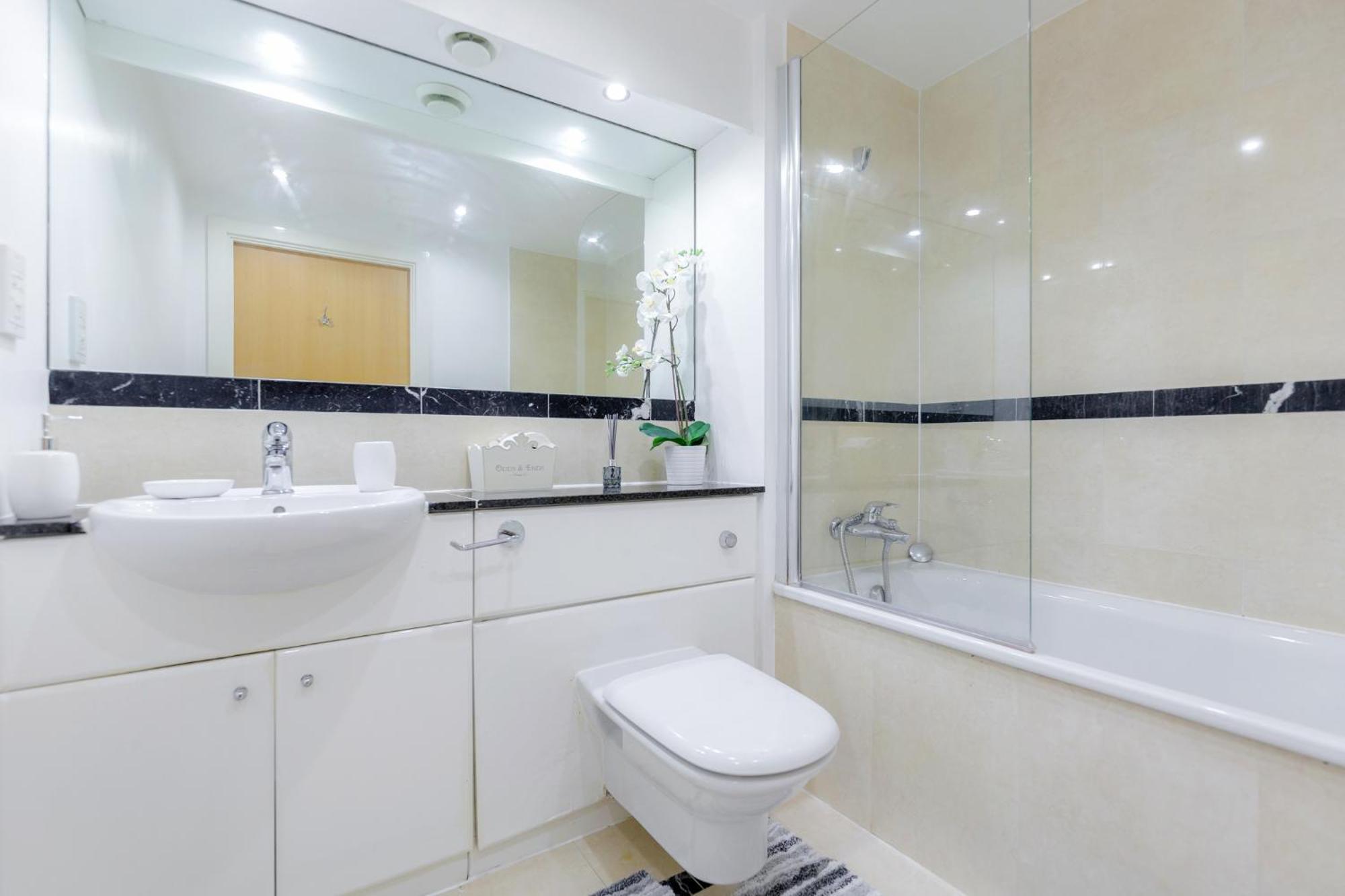 Appartement 2&3 Bedrooms Near Excel - Modern Spacious For Larger Groups Londres