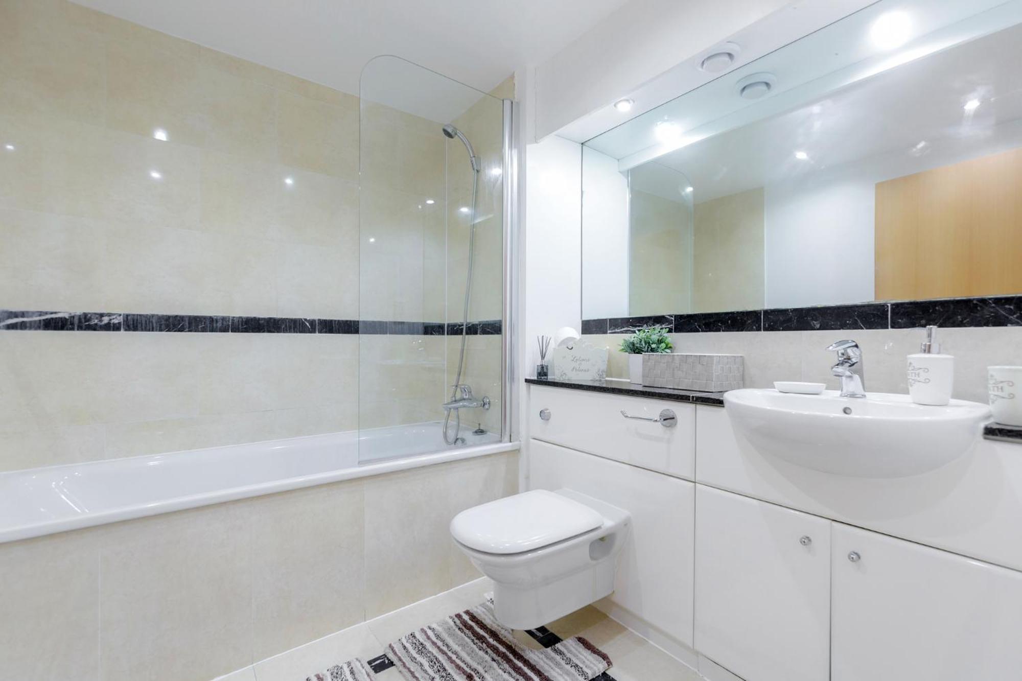 Appartement 2&3 Bedrooms Near Excel - Modern Spacious For Larger Groups *
