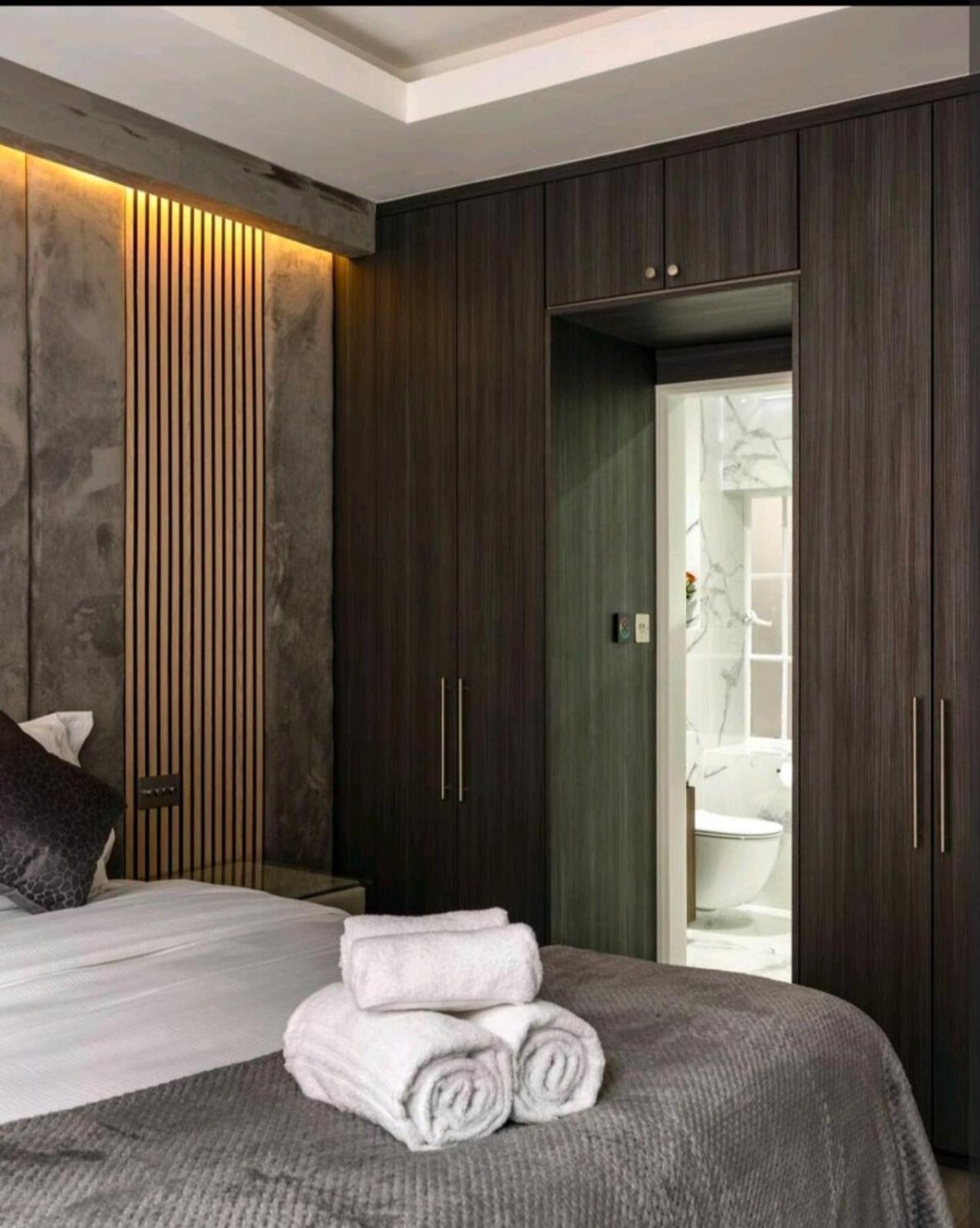 Appartement Luxury 4 Bed Knights Bridge *