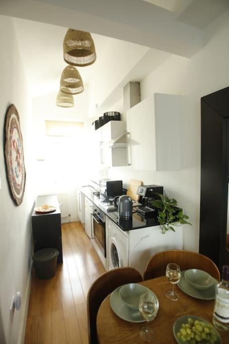 Very Nice Flat Close To Camden Station Apartamento Londres