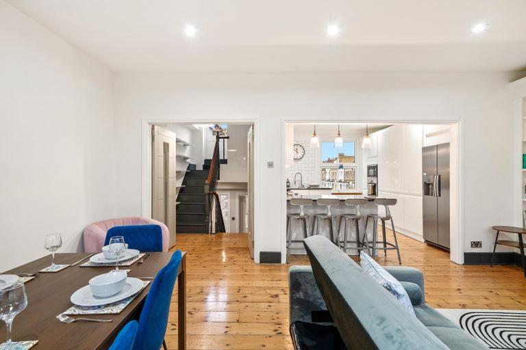 Stylish In Fulham Zone 2 With Private Roof Terrace Apartamento Londres
