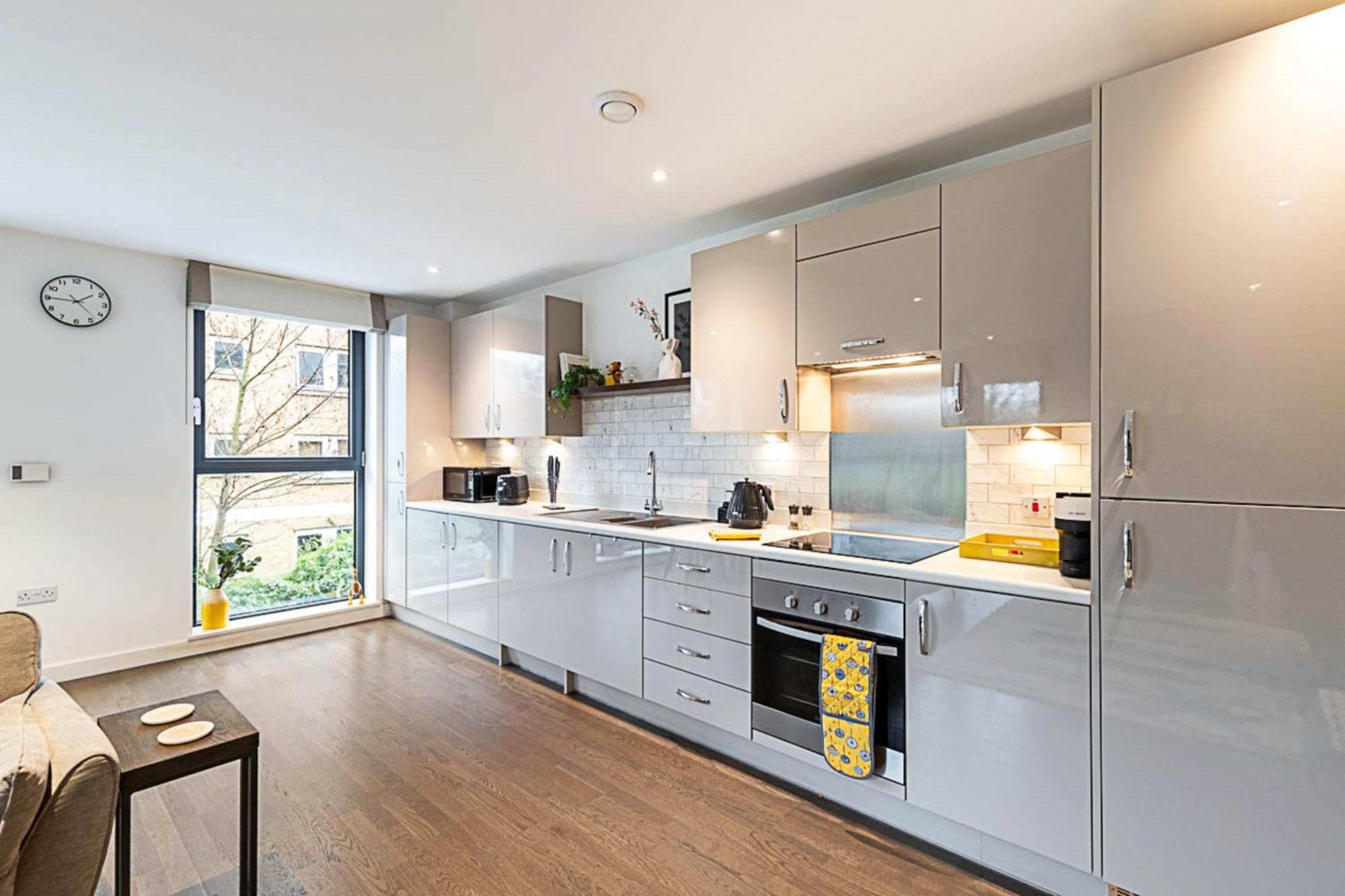 Spacious And Trendy Shoreditch Flat * Londres