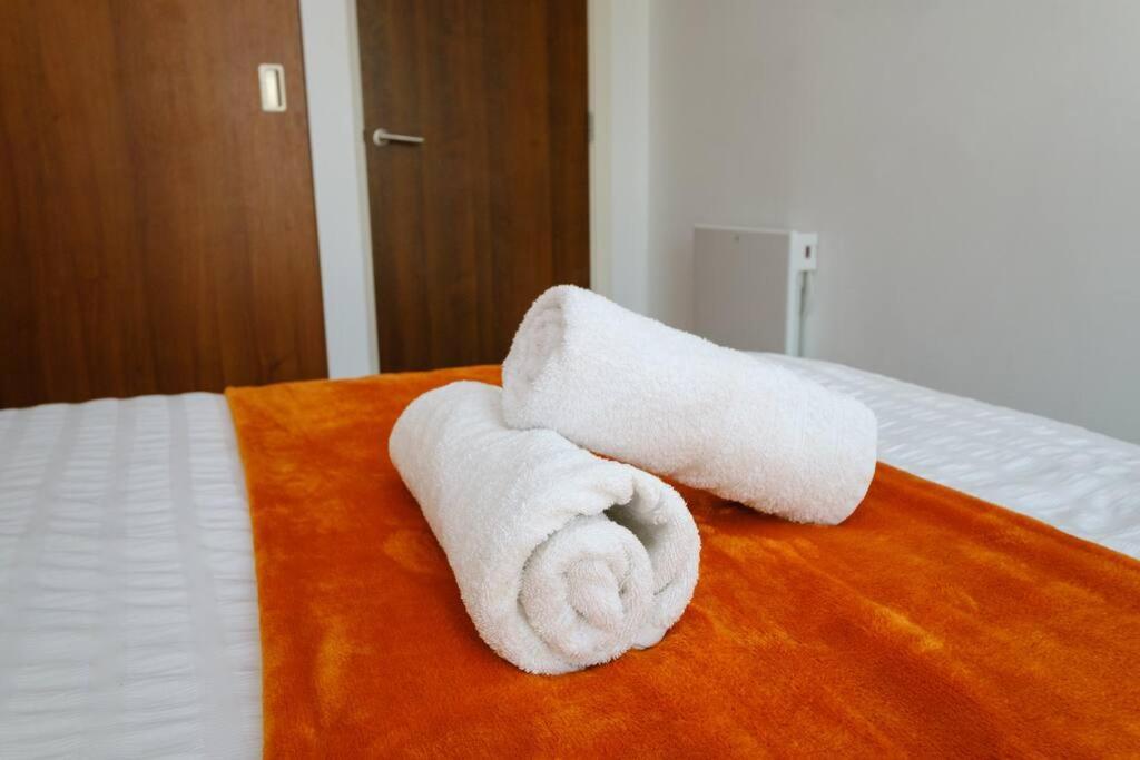 Modern 2 Bed Flat In East *